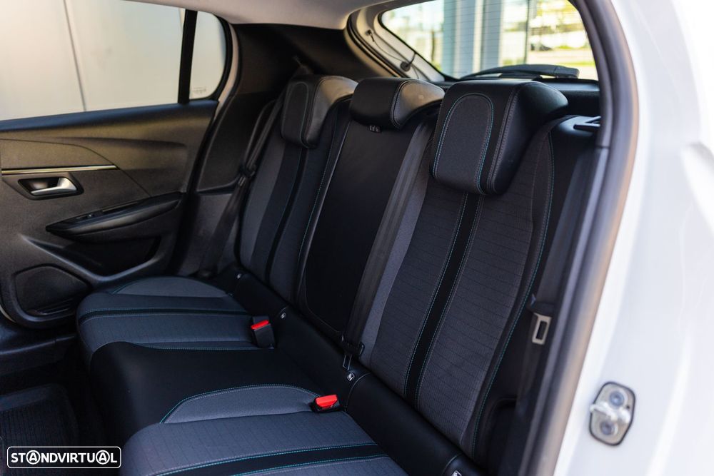 Peugeot e-208 Active Pack - 28