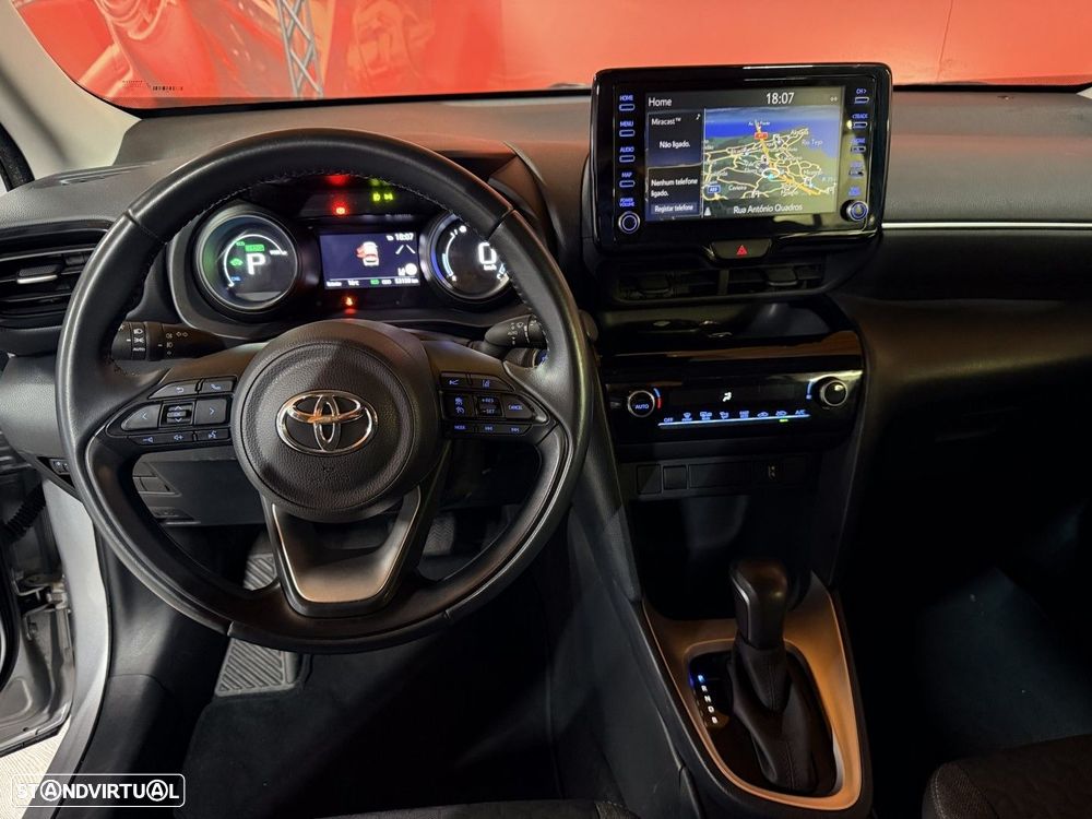 Toyota Yaris Cross 1.5 HDF Comfort Plus - 8