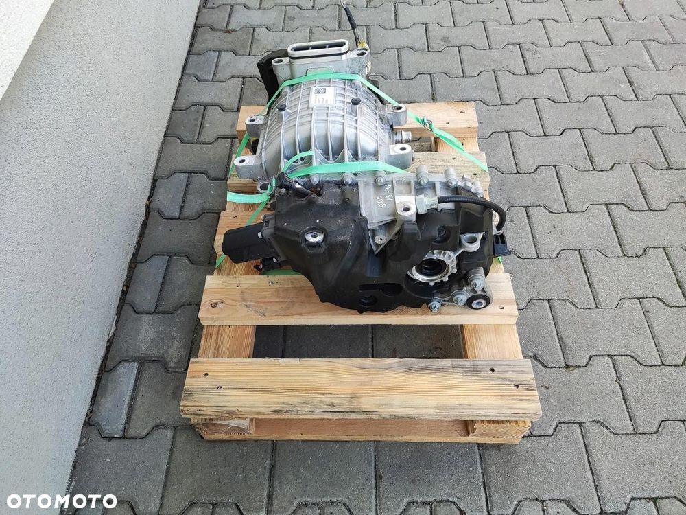 SILNIK ELEKTRYCZNY FIAT 500 500E II 2020-2025 10436190 46348460 - 3