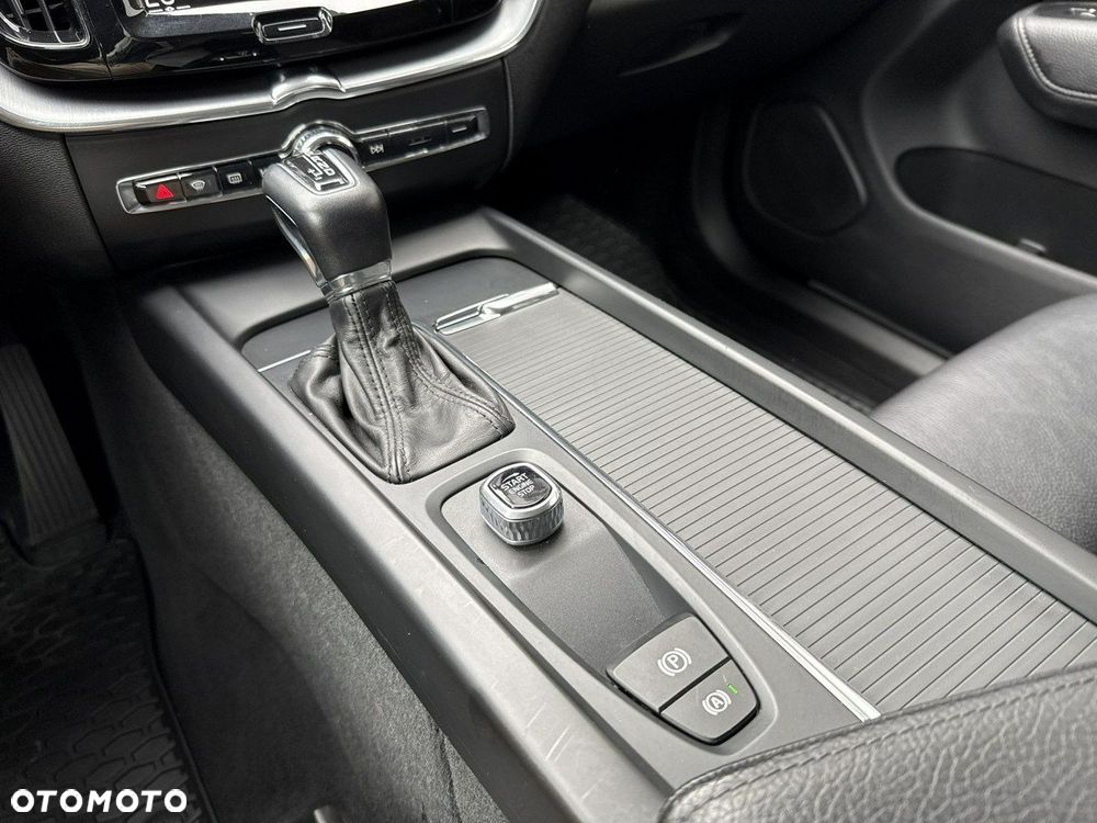 Volvo XC 60 - 20