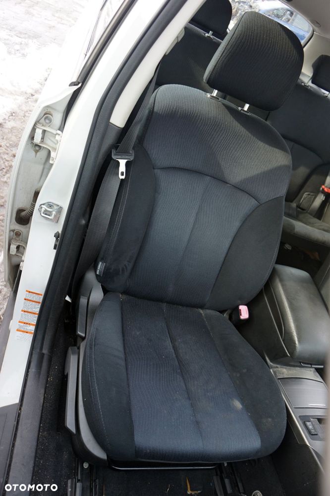 FOTEL PRZEDNI PRAWY OUTBACK IV BR KOMBI GRZANY SUBARU 2009-2014 - 1