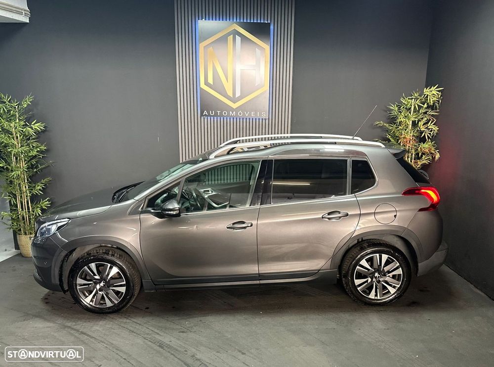 Peugeot 2008 1.2 PureTech Allure EAT6 - 3