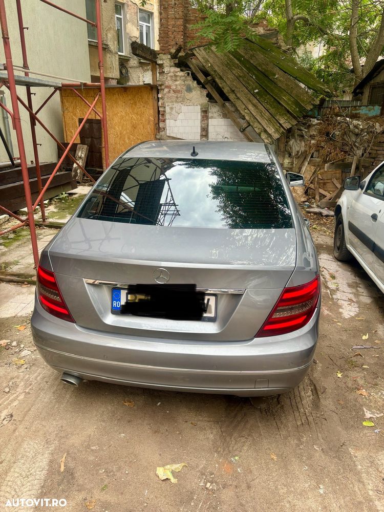 Mercedes-Benz C - 4