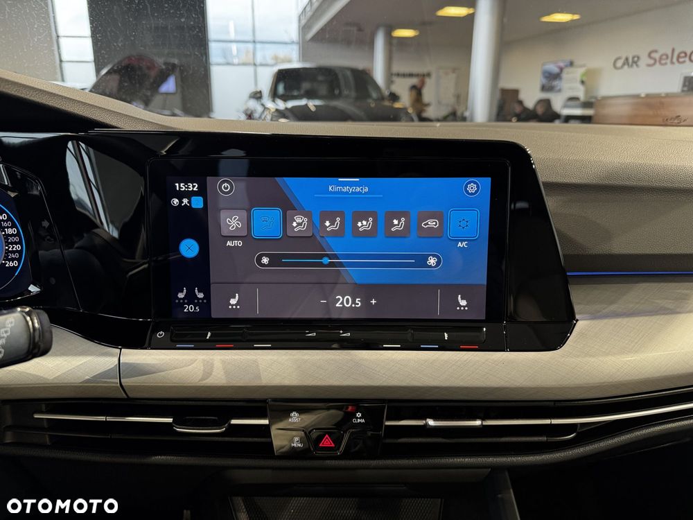 Volkswagen Golf - 22