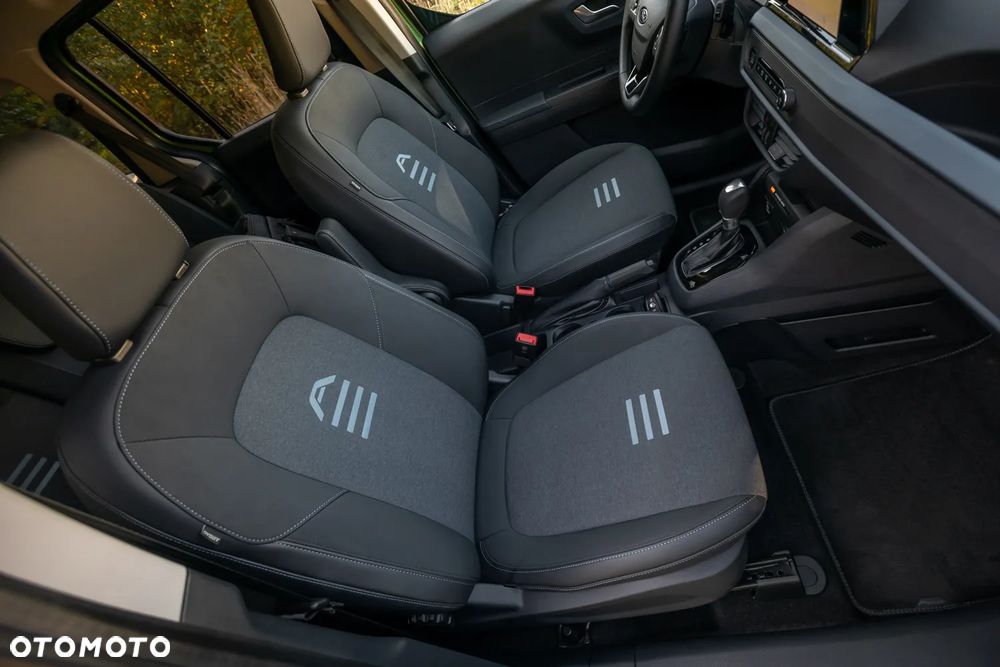 Ford Tourneo Courier - 30