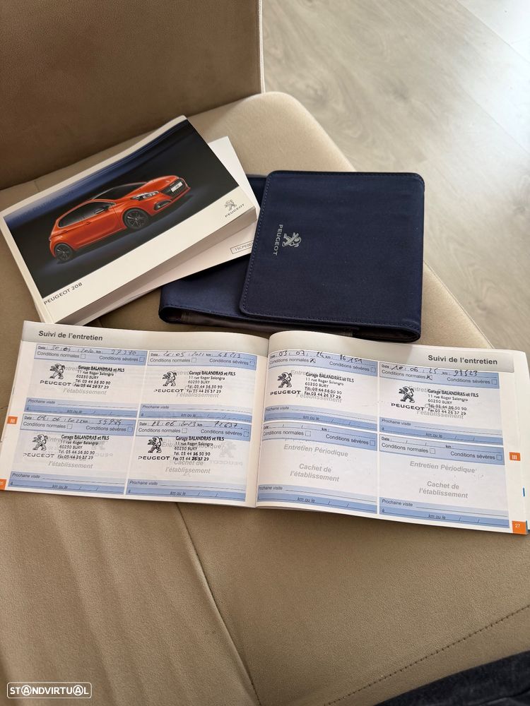 Peugeot 208 1.2 VTi SE Style - 23