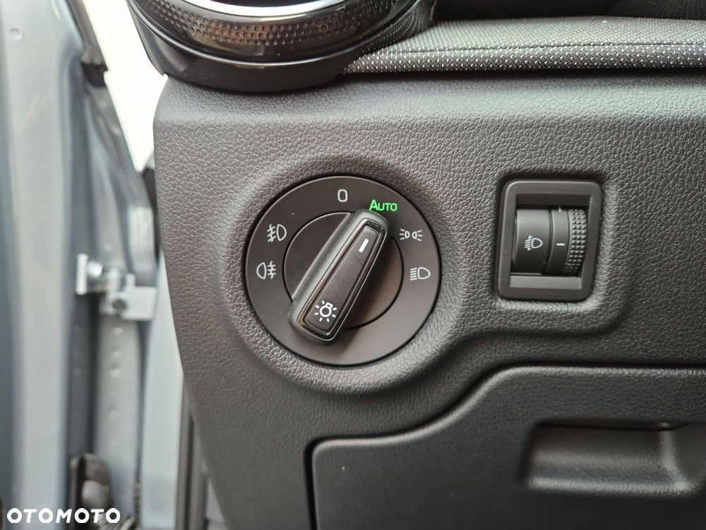 Skoda Fabia 1.0 TSI Drive - 21