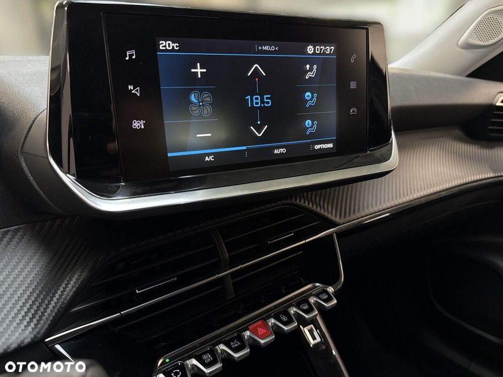Peugeot 2008 1.2 PureTech Allure S&S EAT8 - 25