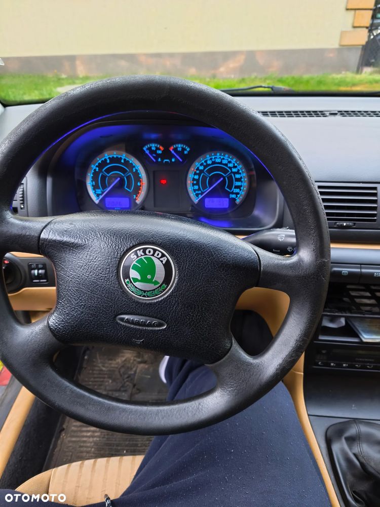 Skoda Octavia 1.8T Tour Classic - 16