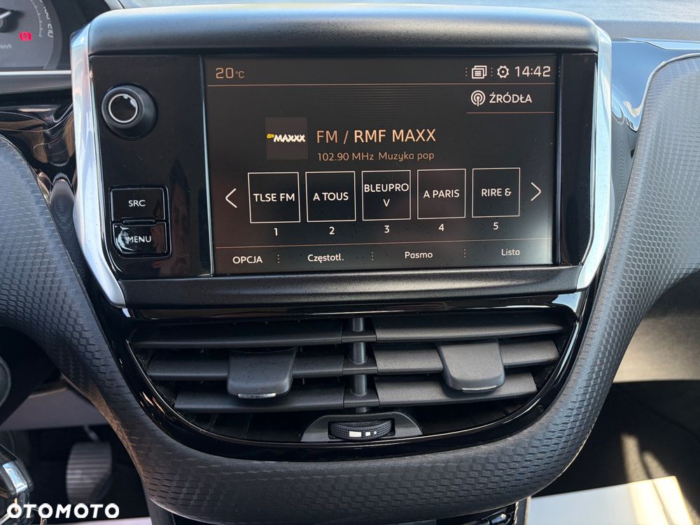 Peugeot 2008 PureTech 110 Stop&Start Allure - 19