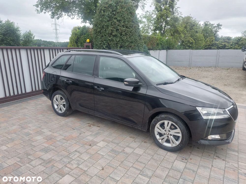 Skoda Fabia - 8