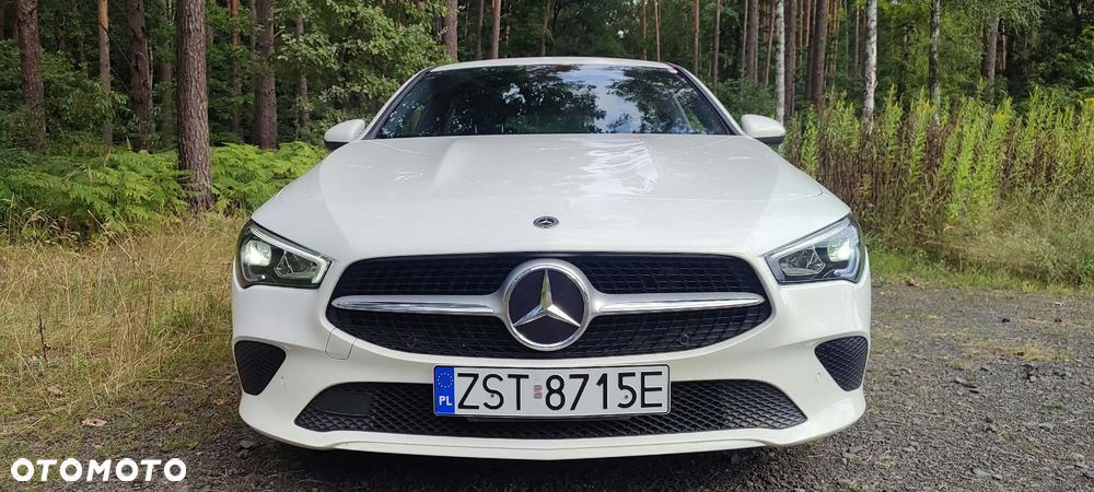 Mercedes-Benz CLA 200 d 4-Matic 8G-DCT - 11