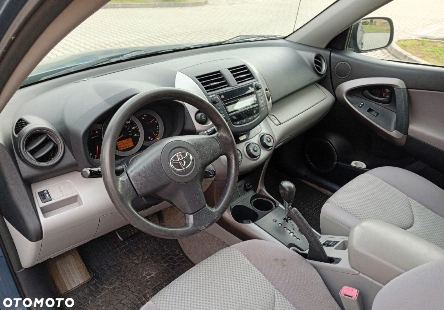 Toyota RAV4 - 19