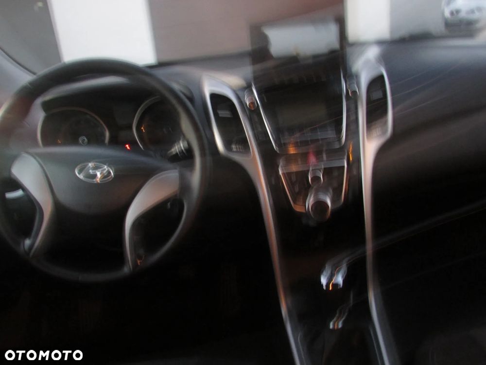 Hyundai i30 1.4 Comfort - 17