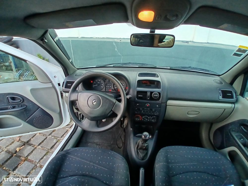Renault Clio 1.2 Expression - 8
