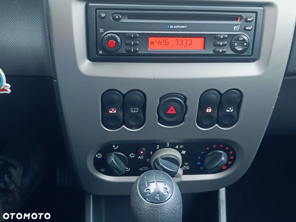 Dacia Sandero 1.6 MPI Stepway - 6