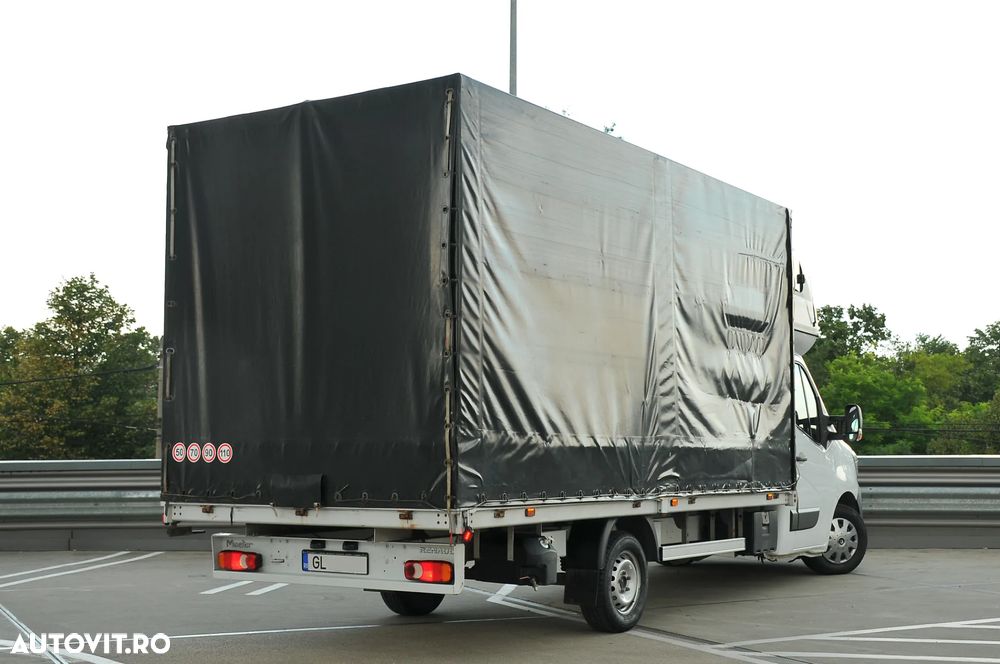 Renault Master cu lift - 3