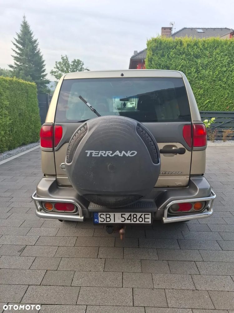 Nissan Terrano - 6