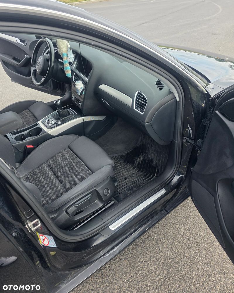 Audi A4 Avant 2.0 TDI - 12