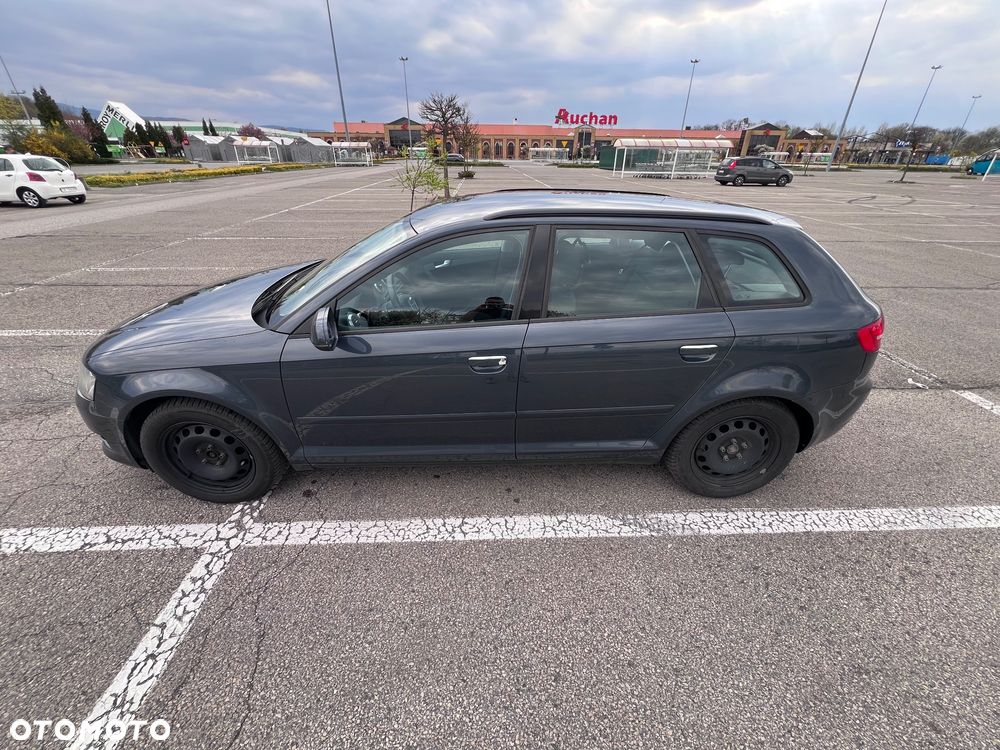 Audi A3 Sportback - 4
