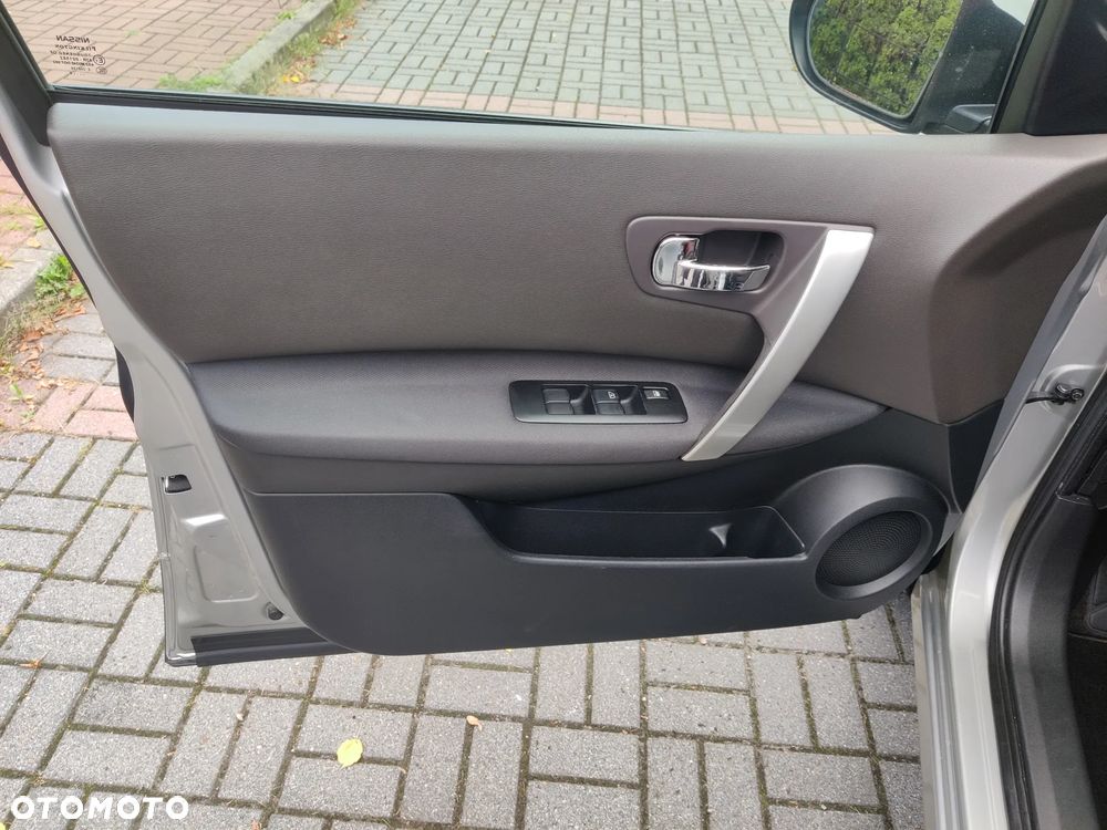 Nissan Qashqai 2.0 Visia - 18