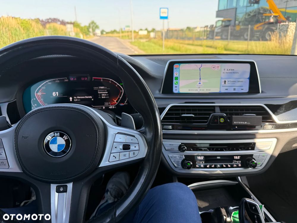 BMW Seria 7 750i xDrive sport - 7