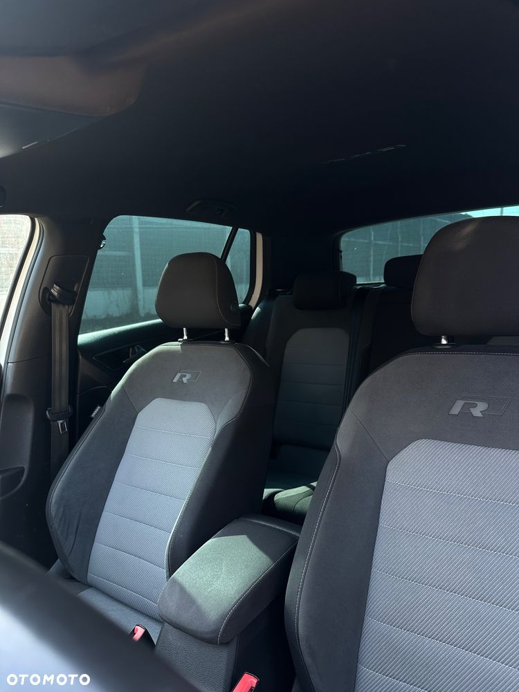 Volkswagen Golf - 6