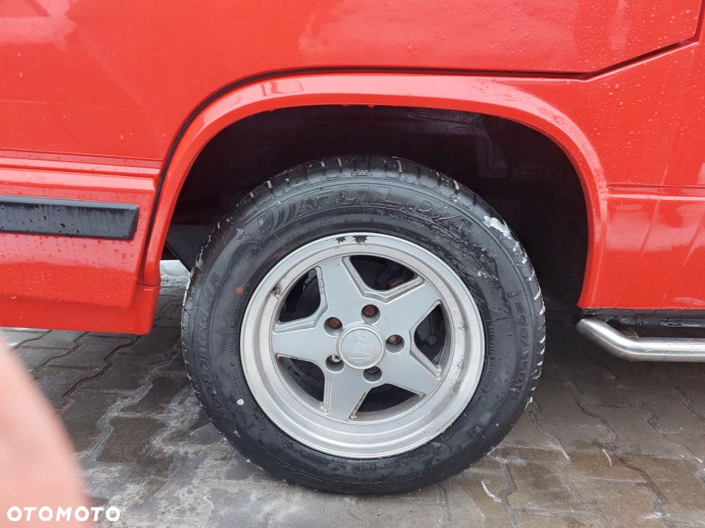 Volkswagen Caravelle - 3