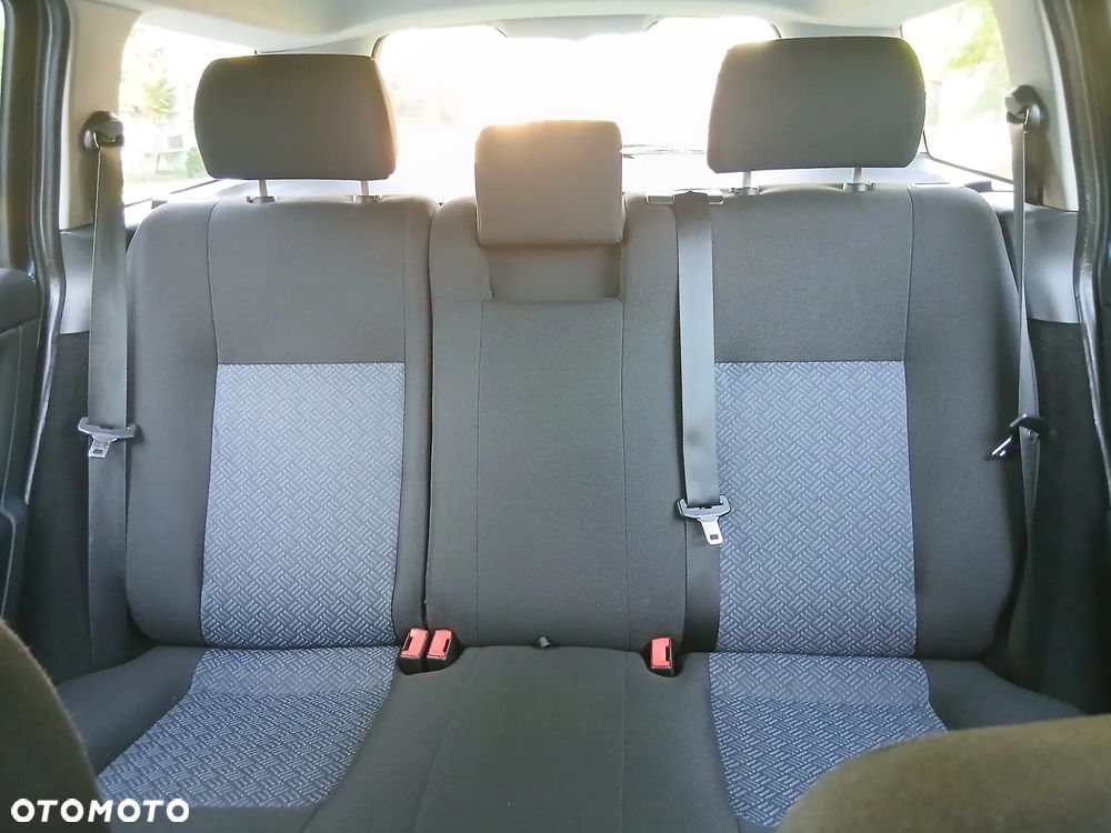 Ford Mondeo - 12