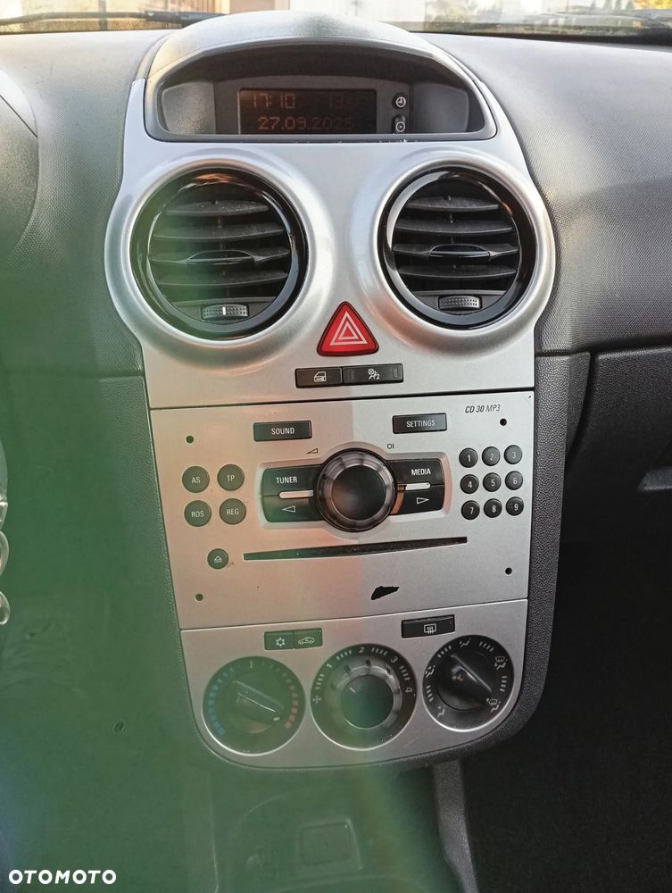 Opel Corsa - 10