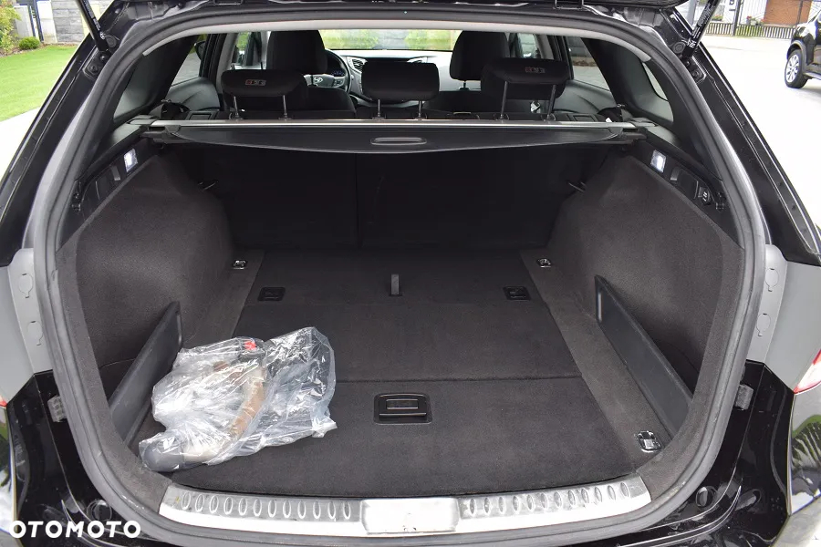 Hyundai i40 Kombi 1.7 CRDi Premium - 11