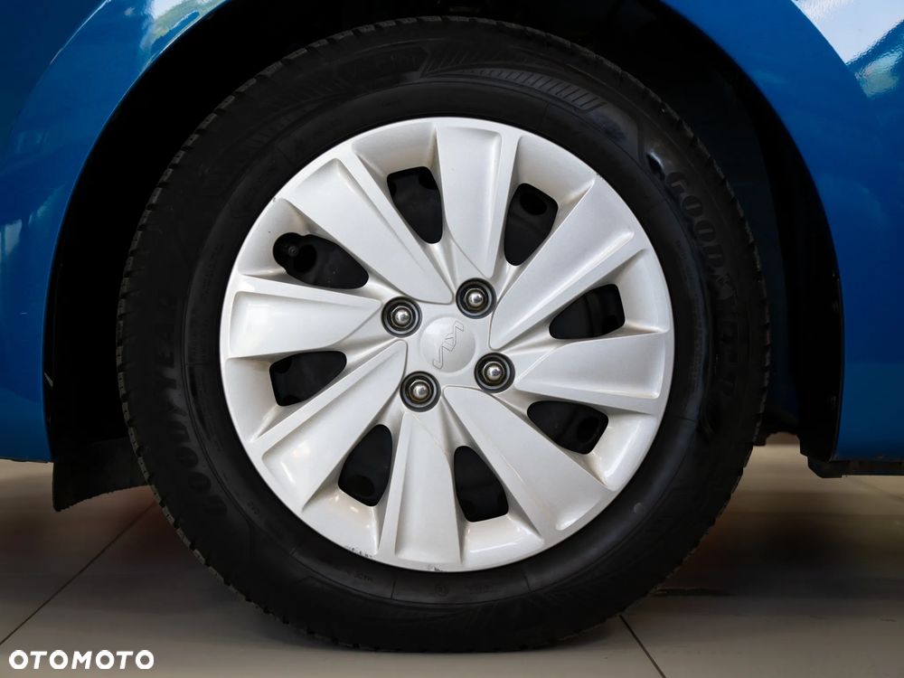 Kia Rio 1.2 L - 9