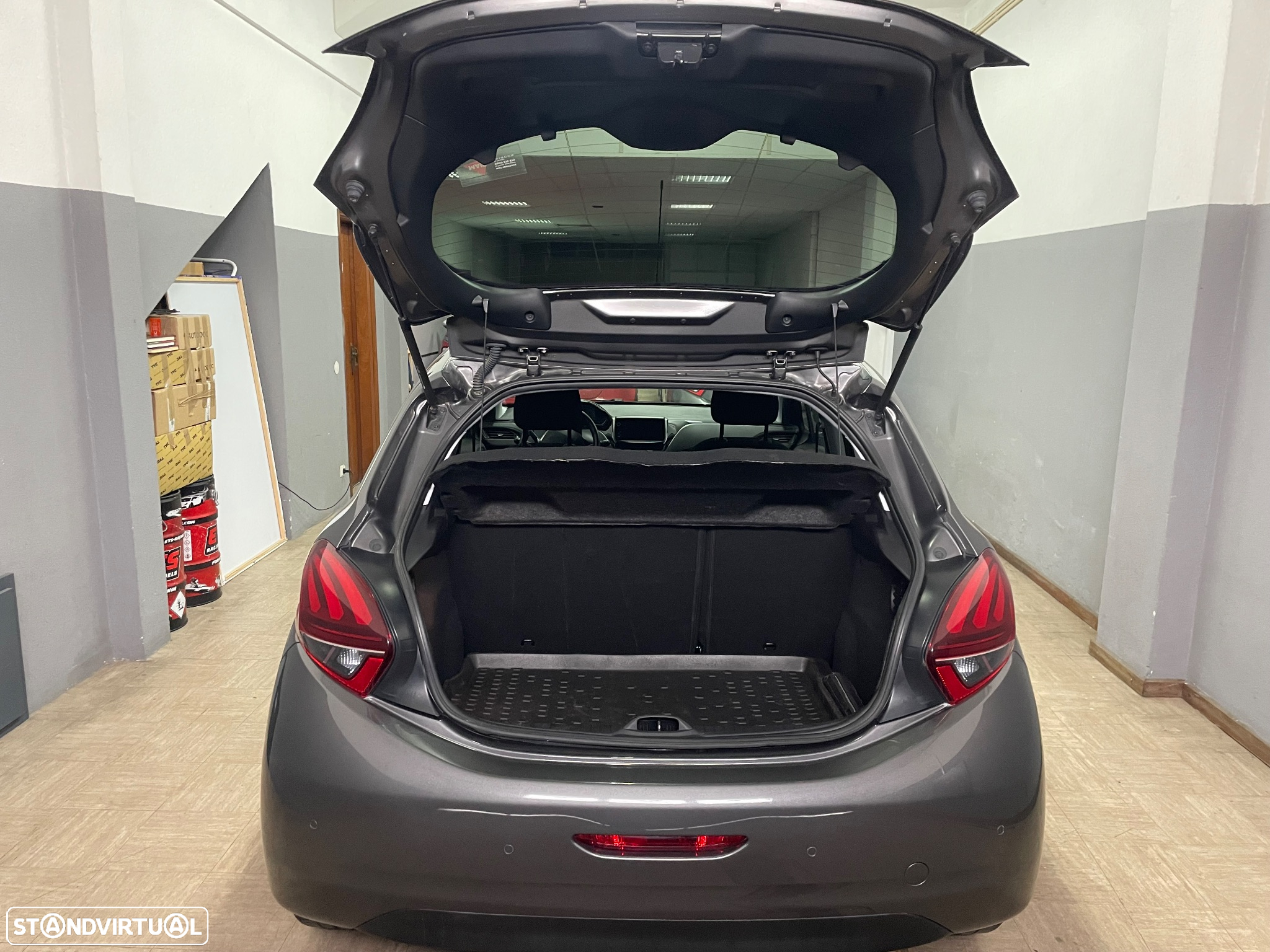 Peugeot 208 PureTech 82 Stop & Start Signature - 15