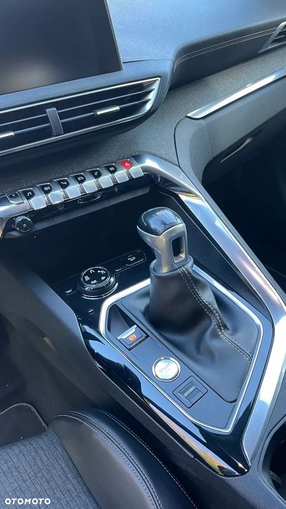 Peugeot 3008 1.6 BlueHDi Allure S&S - 10