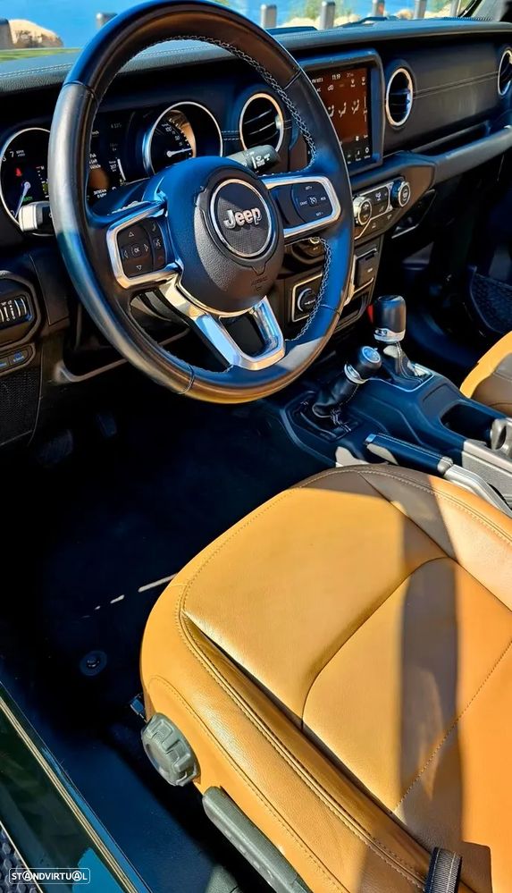 Jeep Wrangler Unlimited 2.0 4xe Plug-In Hybrid Softtop Sahara - 8