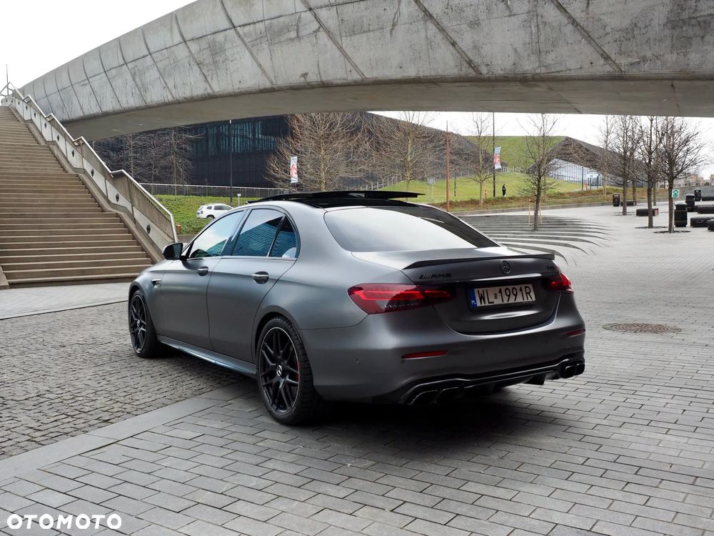 Mercedes-Benz Klasa E AMG 63 S 4-Matic+ - 22