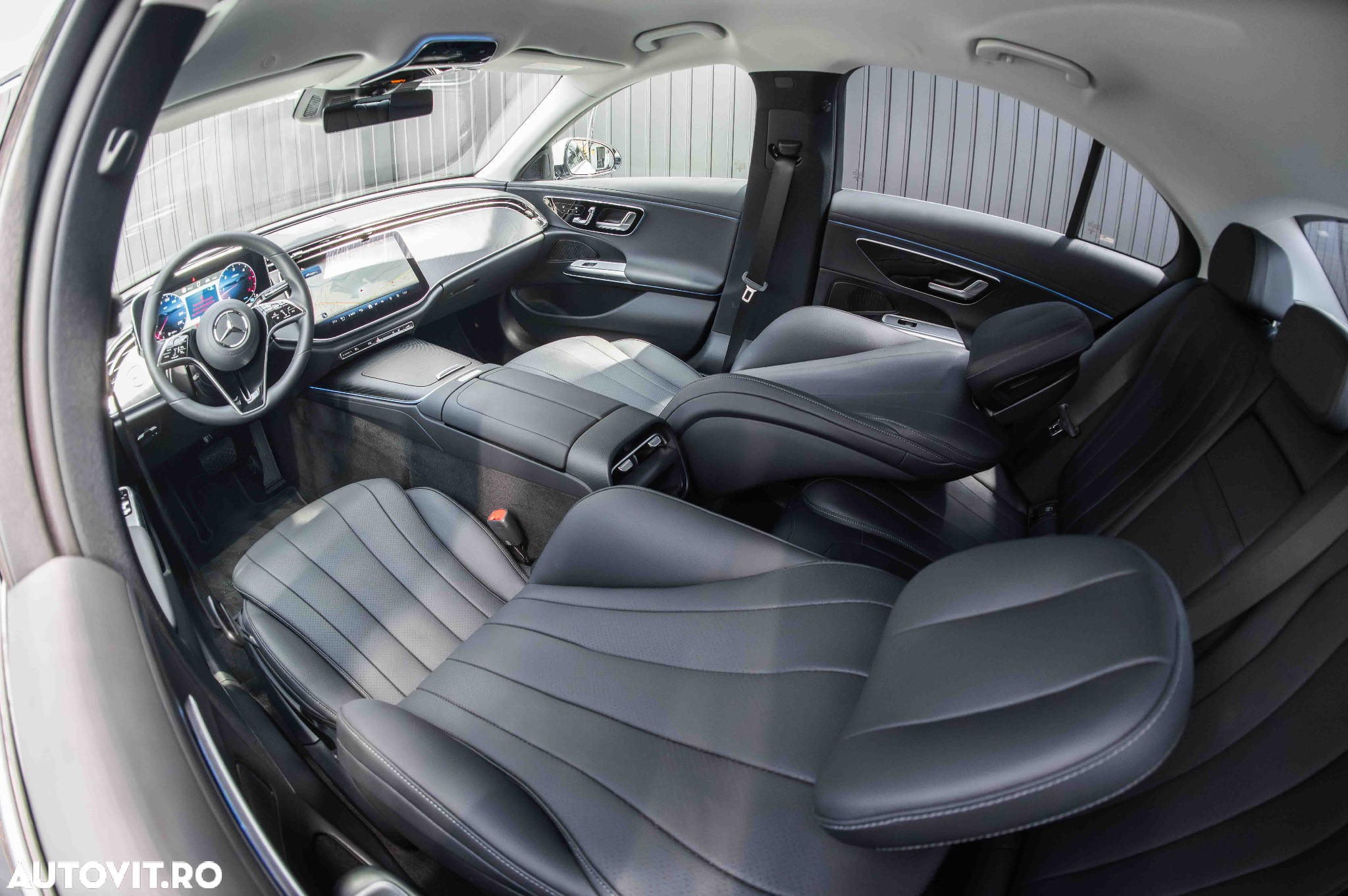 Mercedes-Benz E 220 d 4Matic 9G-TRONIC Edition AVANTGARDE - 8