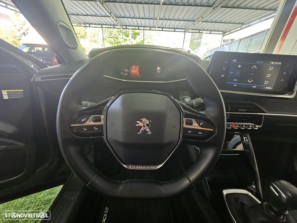 Peugeot 2008 1.5 BlueHDi Allure Pack - 17