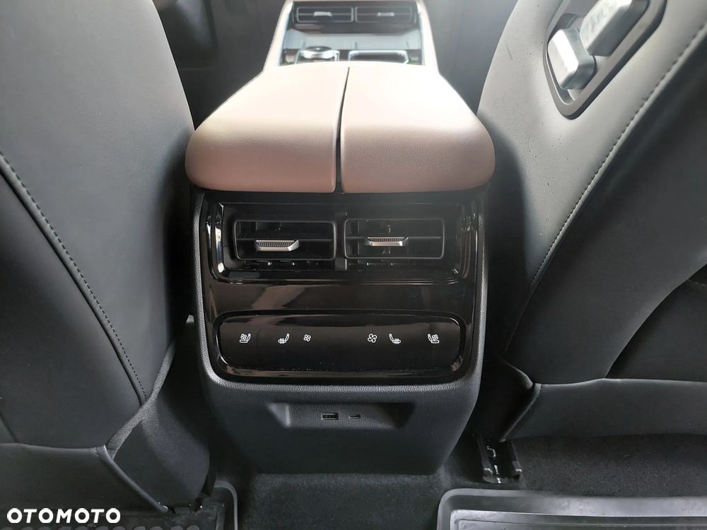 Chery Tiggo 9 - 17