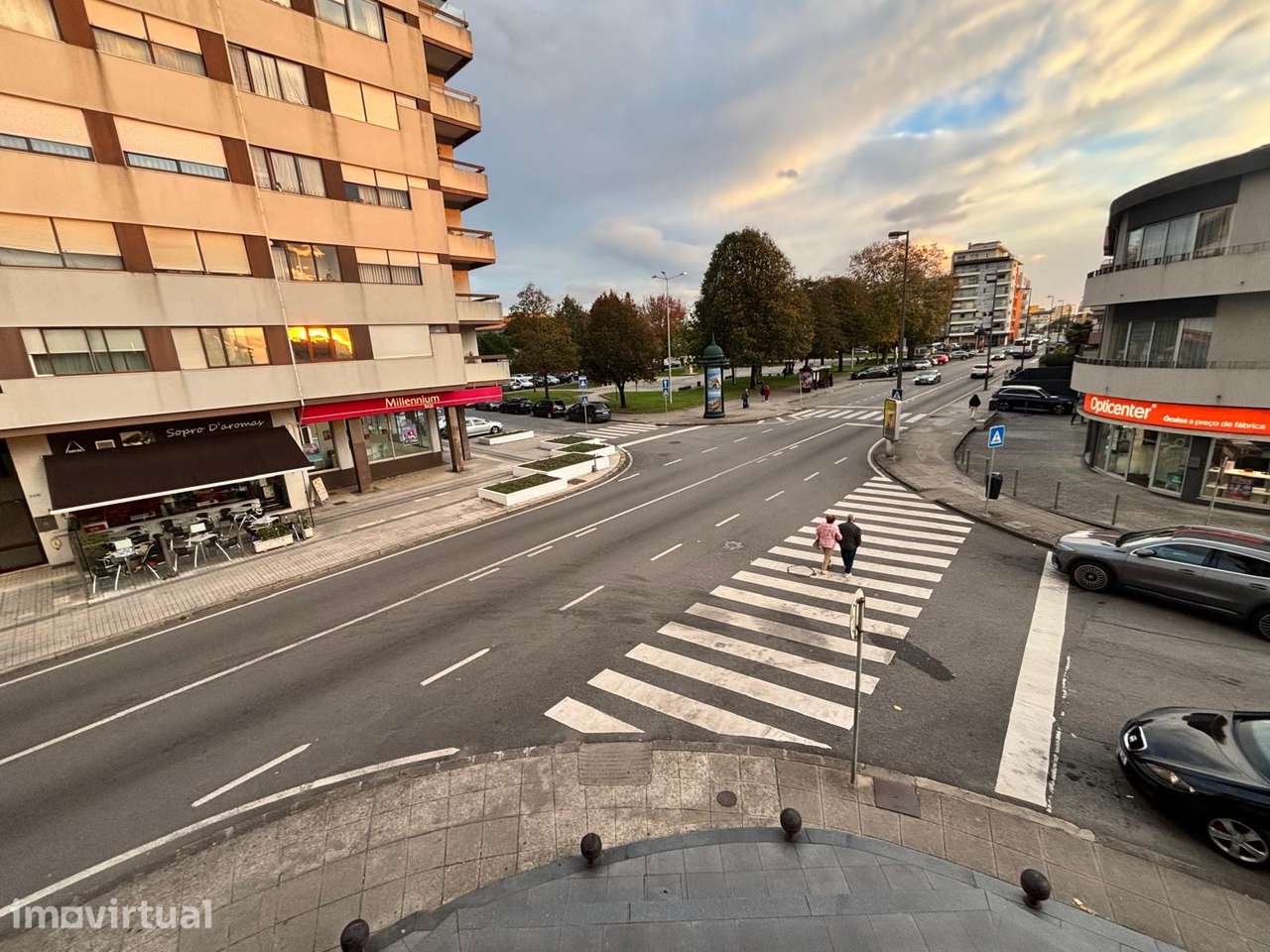 Arrendo loja de gaveto no centro da Póvoa de Varzim - Grande imagem: 3/5