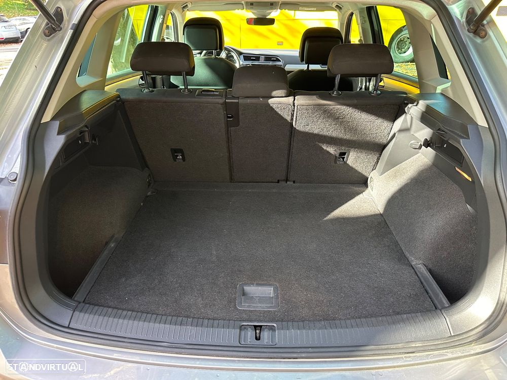 VW Tiguan 1.6 TDI Confortline - 22