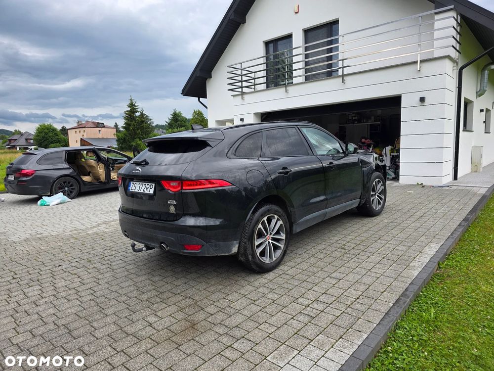 Jaguar F-Pace 25t AWD Prestige - 5