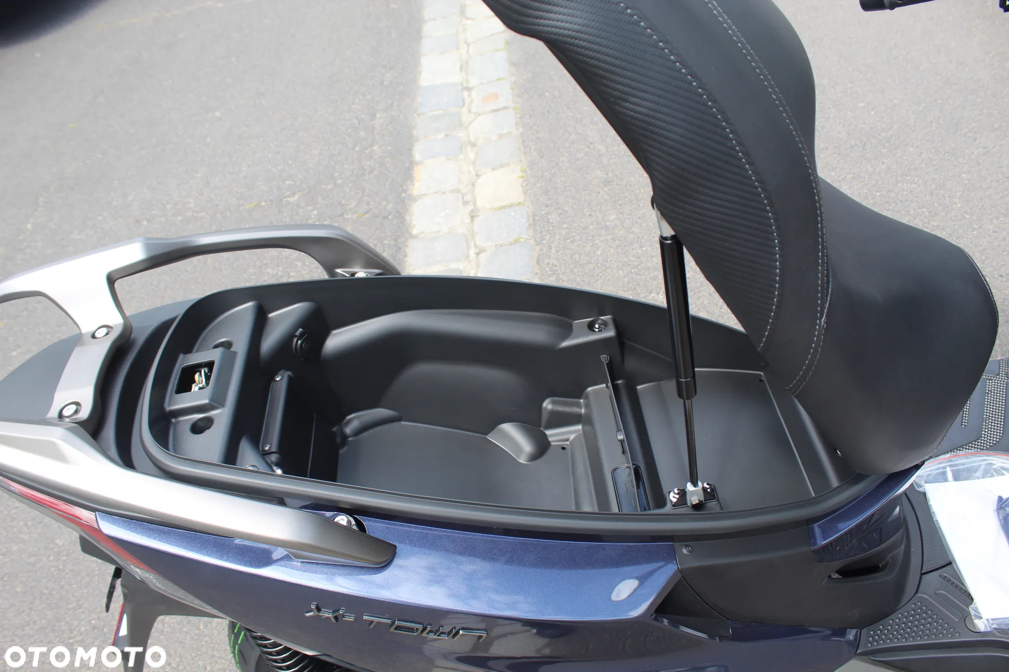 Kymco X-Town - 12