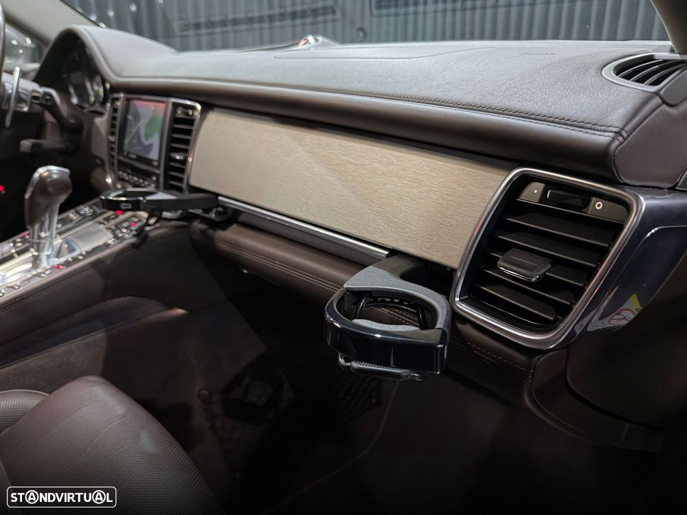 Porsche Panamera S E-Hybrid - 38