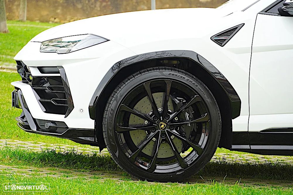 Lamborghini Urus 4.0 V8 - 4