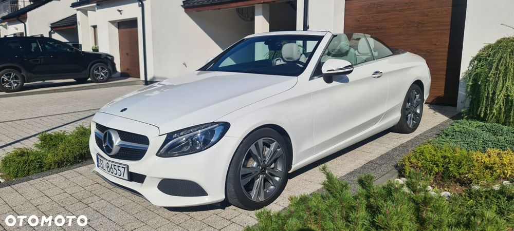 Mercedes-Benz Klasa C 300 Kabriolet 9G-Tronic - 3