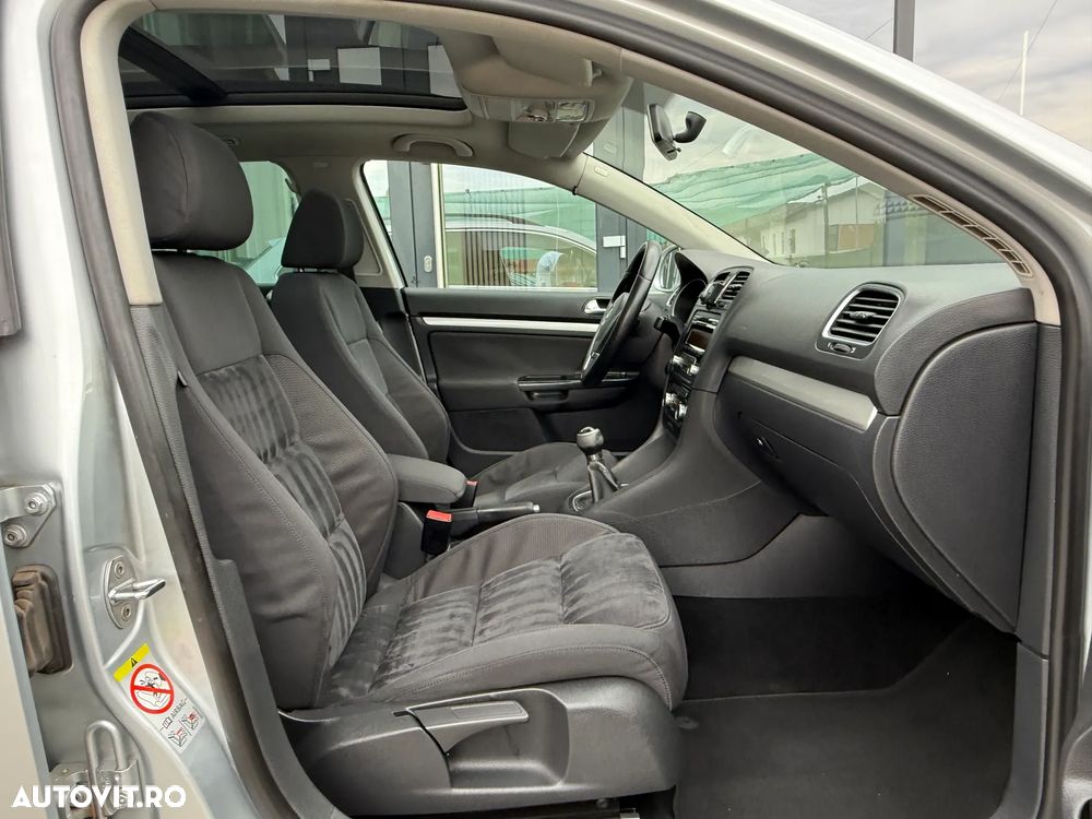 Volkswagen Golf 2.0 TDI Highline - 10