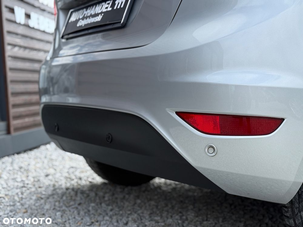 Ford Fiesta 1.25 Silver X - 34