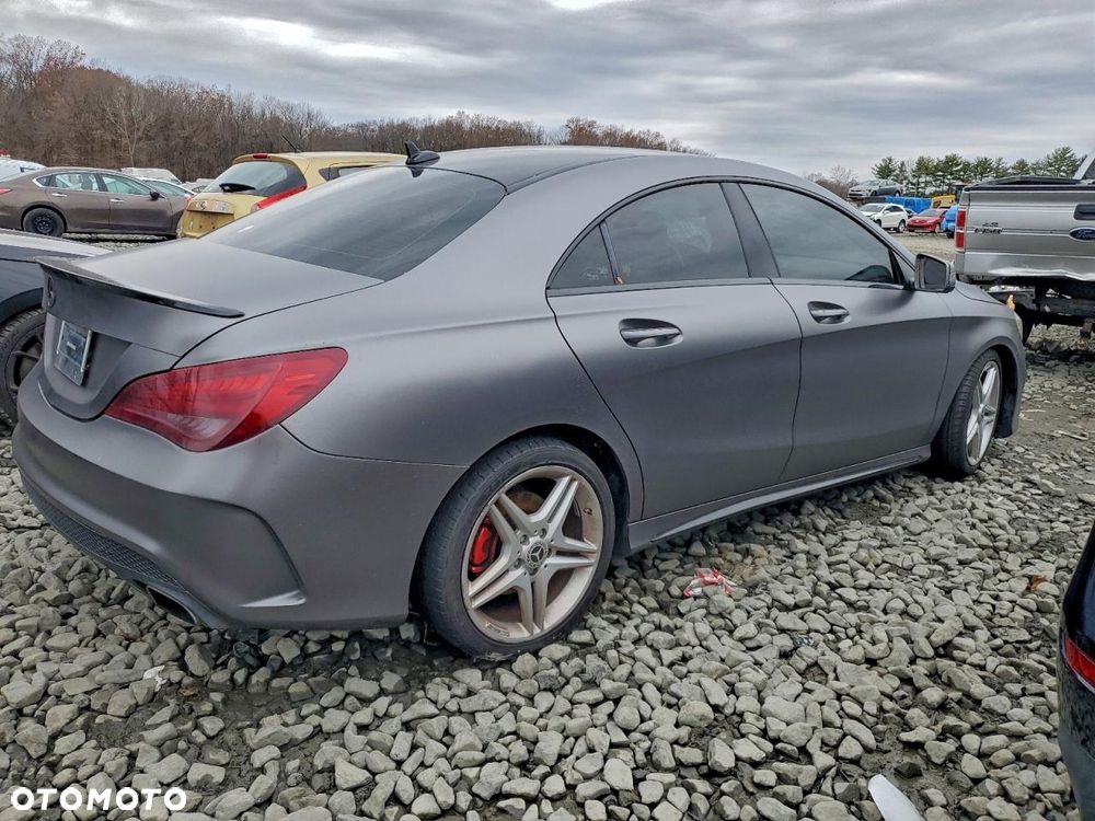 Mercedes-Benz CLA 250 7G-DCT Sport - 4