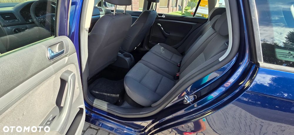 Volkswagen Golf - 21